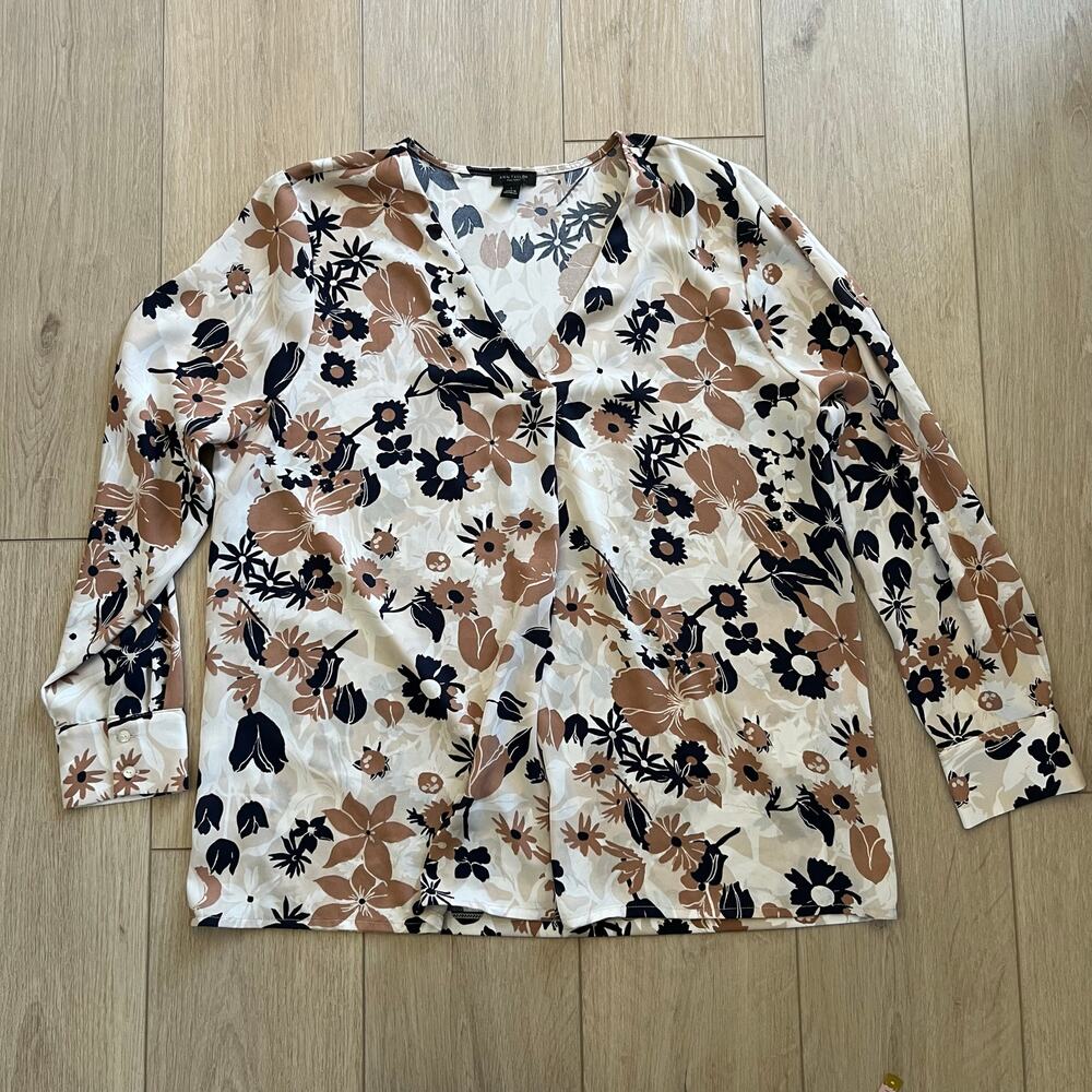 Ann Taylor Women’s V-Neck Navy and Brown Floral Blouse Sz L